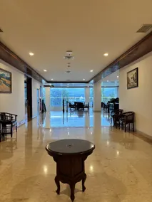 Zam Hotel By Pavotel - Image 5