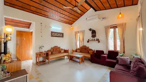 Vini Lake View - Image 4