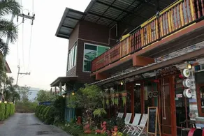 Suphan Wanwarn Resort - Image 5