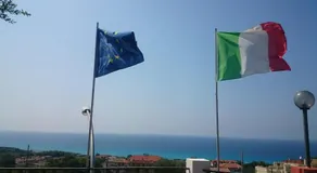 San Carlo - Terrazzo sul Mare con Ristorante e Pizzeria - Image 3