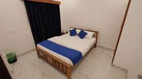 Cozy 2BHK Entire Apartment - Image 5