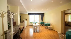 Alexi Villa - Image 2