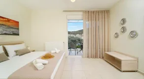 Nik-Ntin Villa Deluxe - Image 2