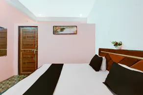 SPOT ON Samrat Hotel - Image 2