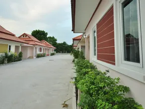 Smile Resort Sriracha - Image 5