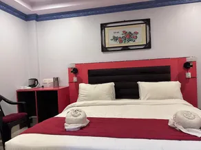 Hotel A T Villa - Image 2