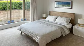 Home, but closer to the beach - Image 2