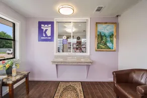 Budget Inn - Image 3