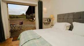 Crepe Farm Barns - Image 2