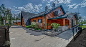 Lena's Northern Pines Resort - Image 2