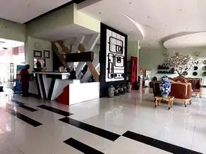 The Herlina Hotel & Resort - Image 2