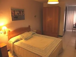Hotel El Emigrante - Image 2