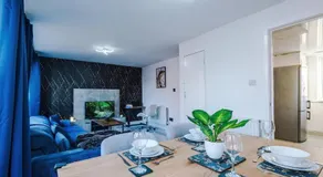 Pearl Reside - Sleeps 5, Free Parking & 5 Mins Manchester Centre - Image 5