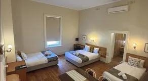 Campbell st Lodge - Image 2