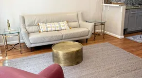 Downtown House Free On-site Parking A - Image 2