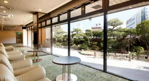 Central Hotel - Image 2