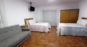 Hostel Encostas Do Douro - Image 2
