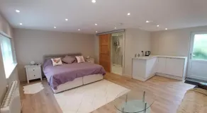 The Garden Room, 1 Heath Cottage - Image 2