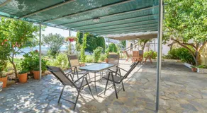 AtESI HOUSE-LEFOKASTRO - Image 4