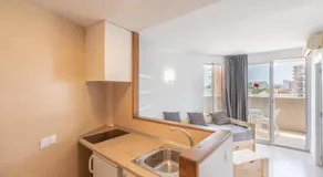 Apartamentos Magalluf Playa - Image 2