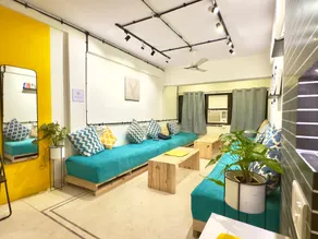 Locomo Hostel Express - Stay Work Eat - Image 2