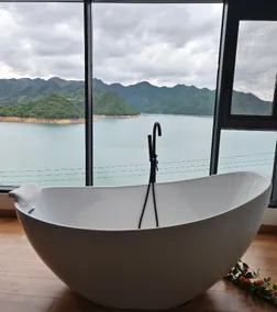 Quzhou Blue Water Hotel - Image 2