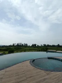 THE GOLDEN WOODS RESORT - Image 2