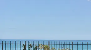 Amoenus Bed & Breakfast in family - Image 4
