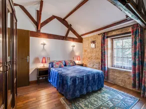 Cosy holiday home with garden - Image 4