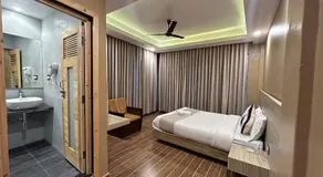 Pokhara Backpacker's Hostel - Image 2