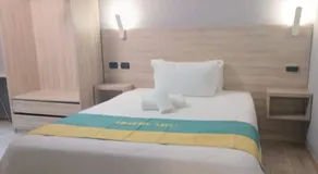 Miu Hotel - Image 2