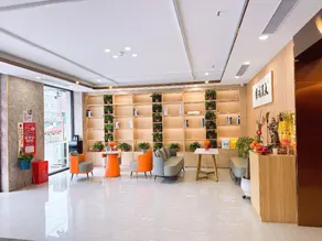 Home Inn - Huayi Select Hotel - Jiaochengdonghuan Road - Image 5