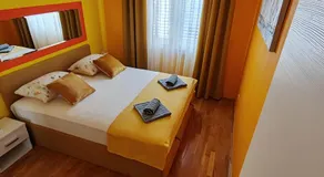 Pia Apartments - Image 2
