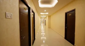 RB GRAND RESIDENCY - Image 3