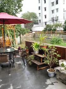 Yueyue theme Inn in Wuzhen - Image 4