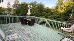 Cozy Beautiful Pondside Luxurious Retreat - Image 3