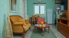 Orange Blossom Apartment - Image 2