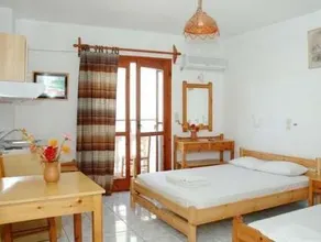 Mavroforos Hotel - Image 2