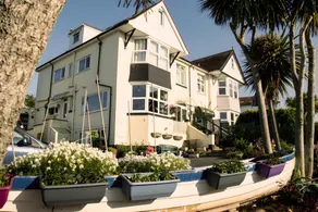 B’s Place Guest House - Image 3