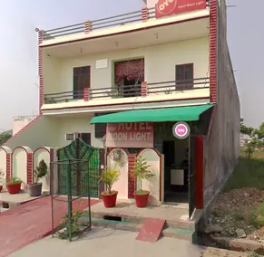 Hotel Moonlight Meerut - Image 3