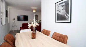 Modern Two BR | Free Parking - Image 4