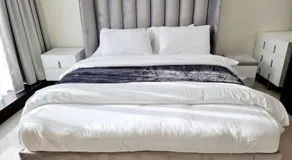 White one bedroom studio Manama - Image 2