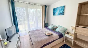 Le Quiet & Green 2-3 chambres Sauna 2 parkings bus restaurants boulangerie - Image 2