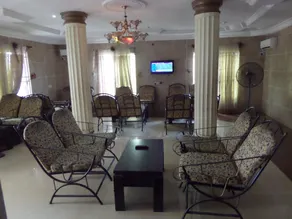 Fatty K Hotel and Suites - Image 4