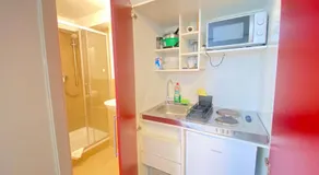 LUX Apartments - Image 4