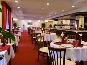 Grand Hotel Strand - Image 4