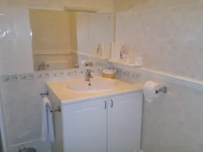 Annie's Guest House - Image 5