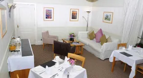 Douglas House - Image 4