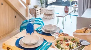 Luxury Beach - Heated pool & Beachfront access - Image 2