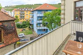 Charming City Apartment with parking spot - Image 3